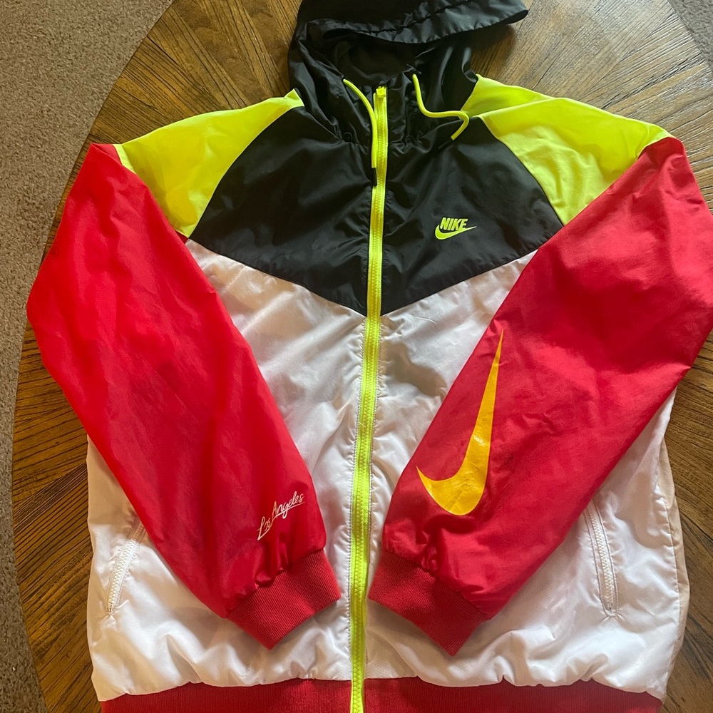 Nike Sportswear Windrunner City of Athletes Los Angeles Jacket